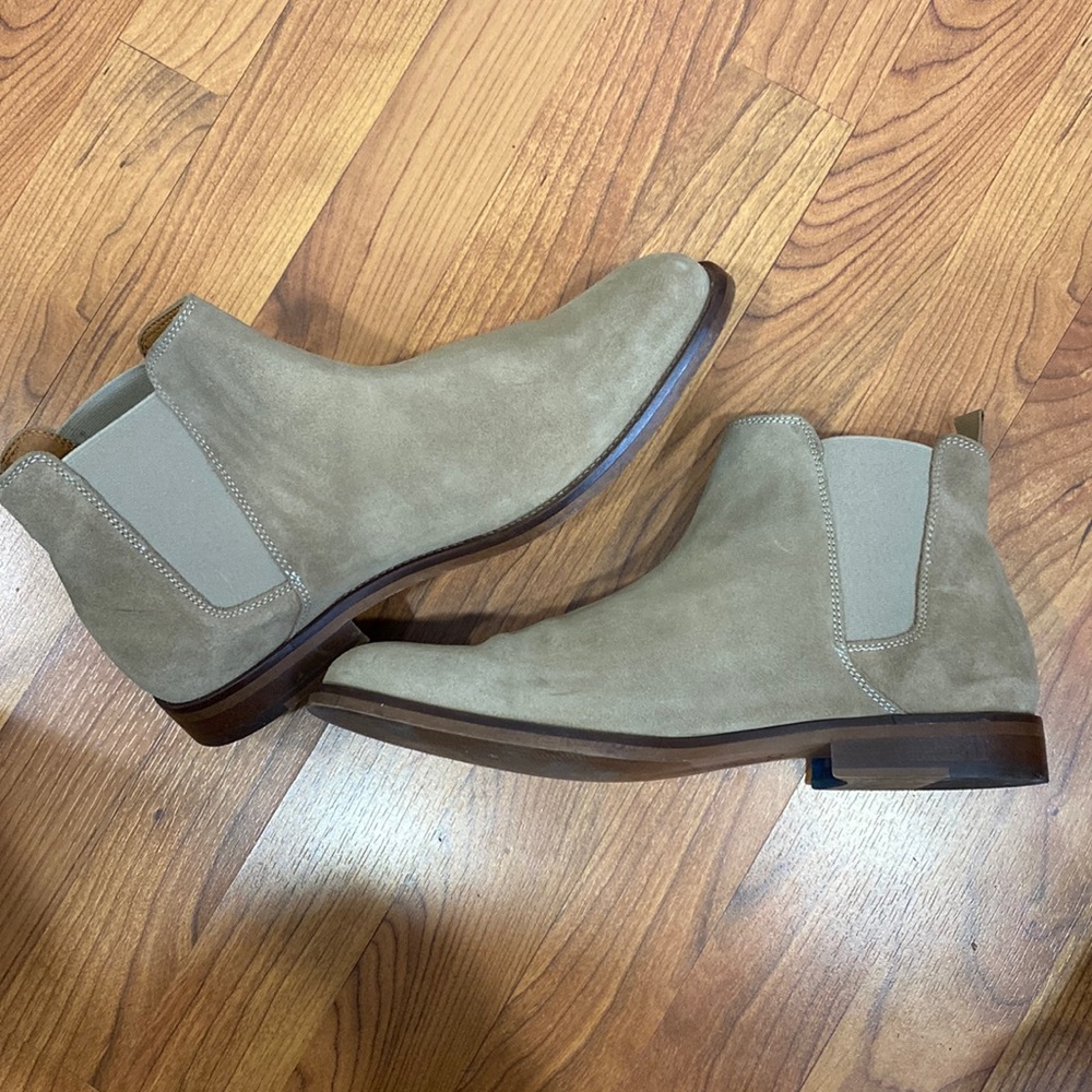 ALDO dress shoes.
